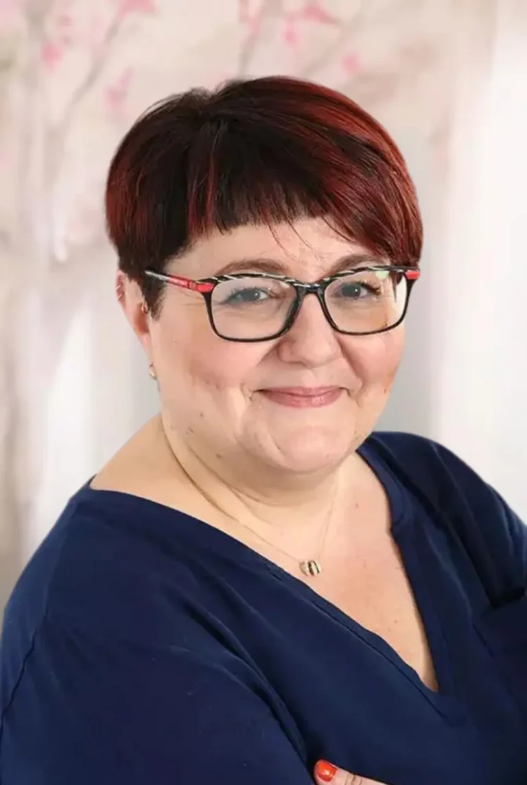Solange Desabaye – Coach en réalignement professionnel, regard posé et présence sereine